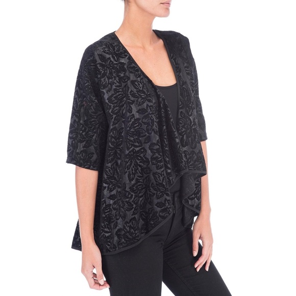 Bobeau | Black Floral Velvet Quarter Sleeve Drape Cardigan - Picture 4 of 9
